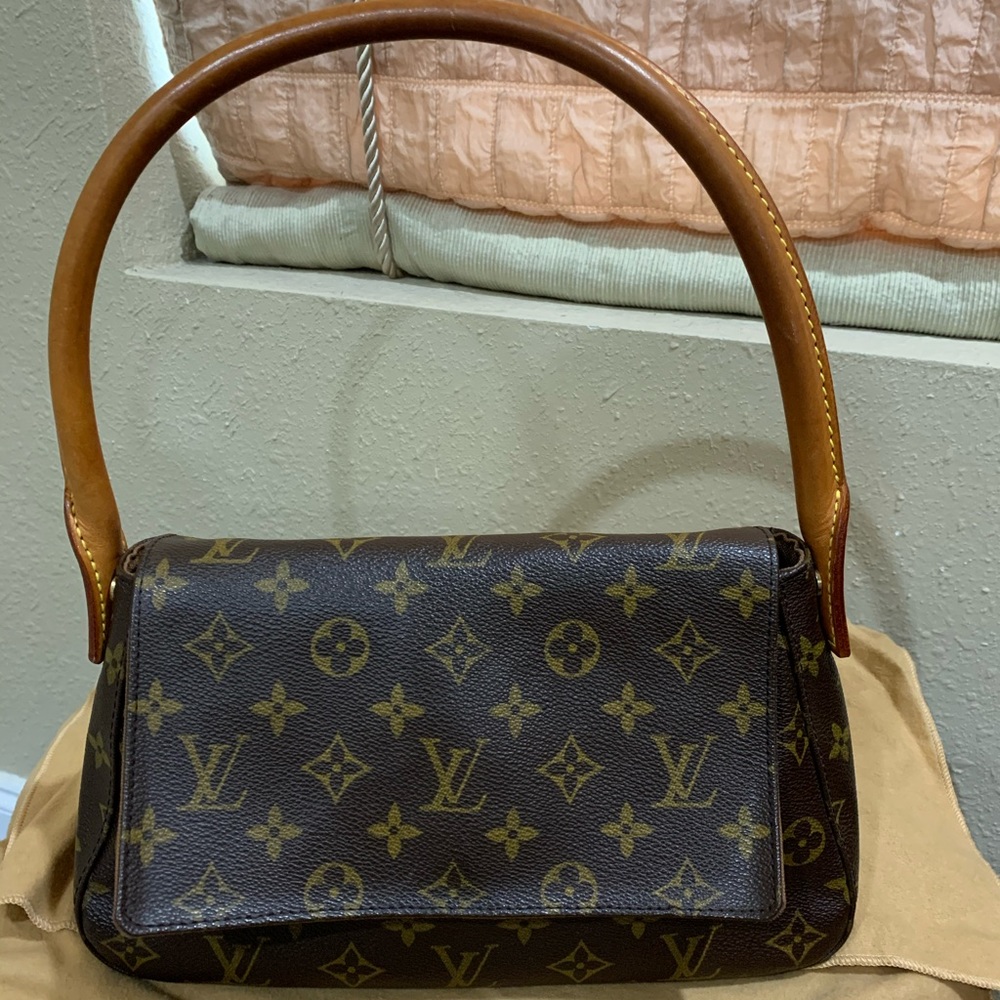 100% Authentic Louis Vuitton handbag